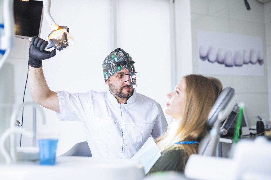 L'importance d'une bonne hygiène bucco-dentaire tout au long de la vie