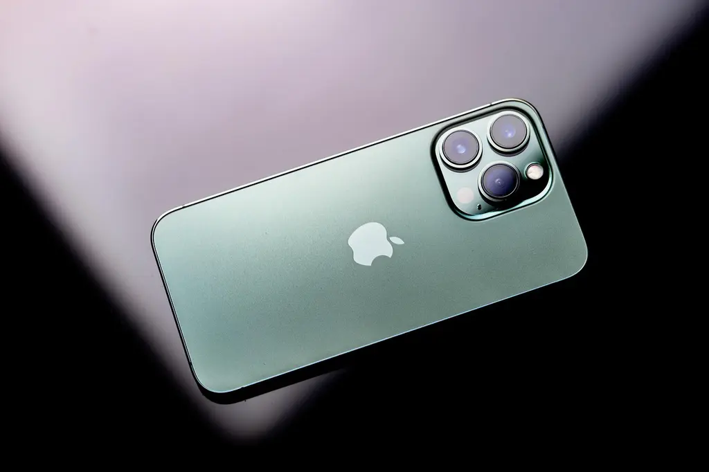 Coques iPhone 15 : protection élégante et résistante pour votre smartphone Apple